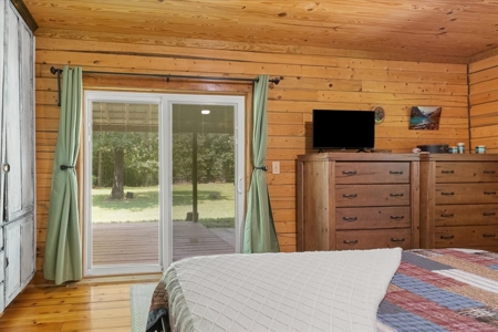 Country Home for Sale in Lewis County, Tennessee - image 12