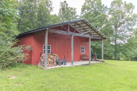 Country Home for Sale in Lewis County, Tennessee - image 33