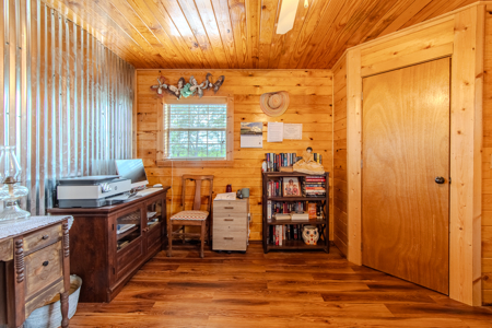 Tennessee Riverfront Home For Sale - image 19