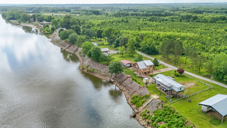 Tennessee Riverfront Home For Sale - image 3