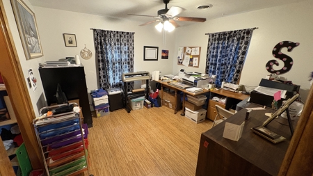 Move-in Ready Home in Albany, Missouri - image 25