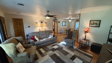 Move-in Ready Home in Albany, Missouri - image 29