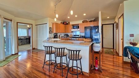 Turnkey 3BD Hawai‘i Home w/Ocean Views, Lanai, Garage & Vaulted C - image 15