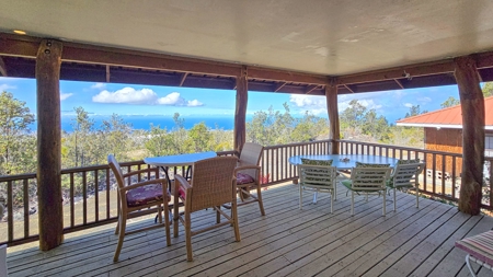 Turnkey 3BD Hawai‘i Home w/Ocean Views, Lanai, Garage & Vaulted C - image 37