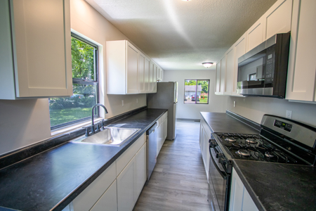 Updated 4 Bedroom Home on Corner Lot For Sale in Sandstone MN - image 8