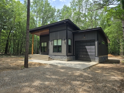 Billy Creek Recreational Cabin – National Forest Area - image 3