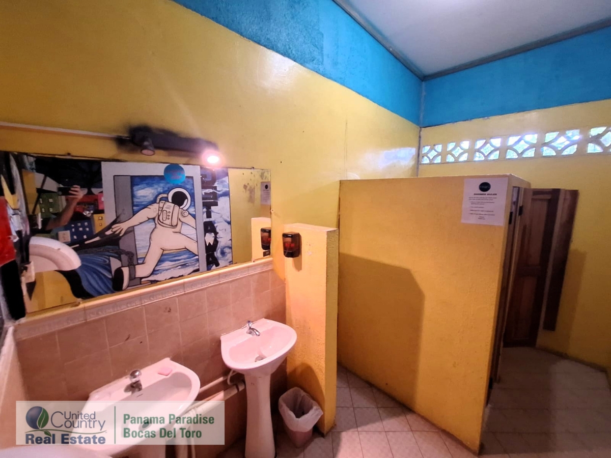 Income Hostel, 10 Rooms + Apartment — Bocas Town, Isla Colón - 10