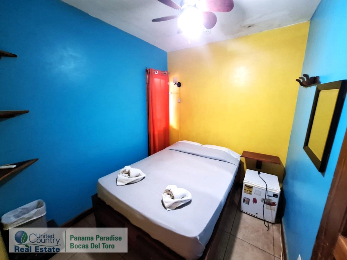 Income Hostel, 10 Rooms + Apartment — Bocas Town, Isla Colón - 14
