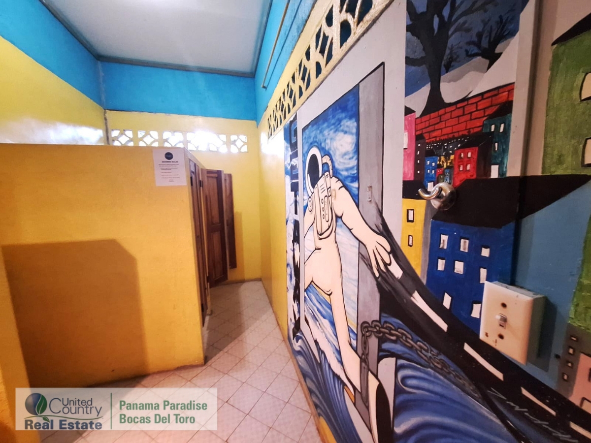 Income Hostel, 10 Rooms + Apartment — Bocas Town, Isla Colón - 8