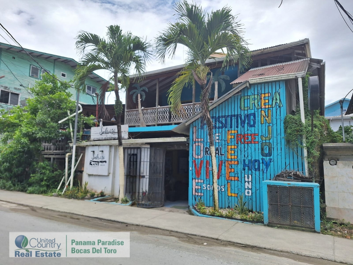 Income Hostel, 10 Rooms + Apartment — Bocas Town, Isla Colón - 2