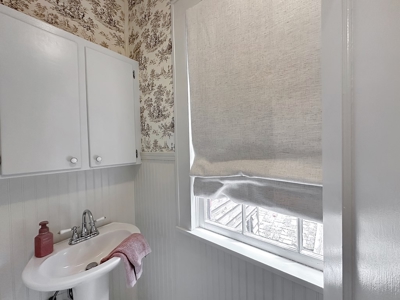 Georgian Colonial in McComb MS-Pike County Charm - image 11