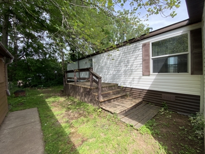 2 Bedroom Well-Kept Mobile Home For Sale in Sandstone MN - image 16