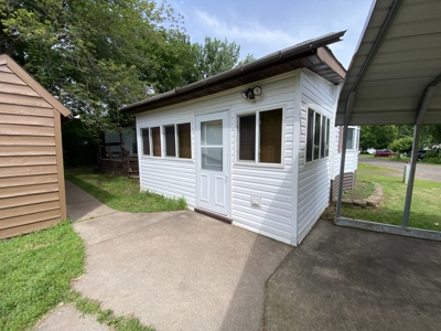 2 Bedroom Well-Kept Mobile Home For Sale in Sandstone MN - image 17