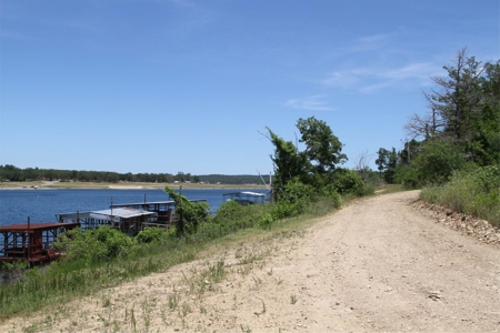 Acreage Overlooking Bull Shoals Lake - image 30