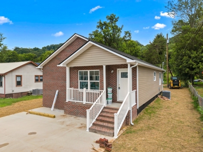 3 Bedroom/2 Bath  New Construction in Historic Rogersville, TN! - image 2