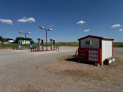 Burns Flat Cotton Gin & Fuel Stop - image 9