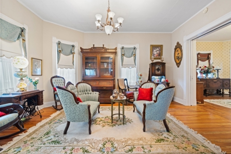 125-Year-Old Victorian Gem for Sale in Hubbard Texas - image 2