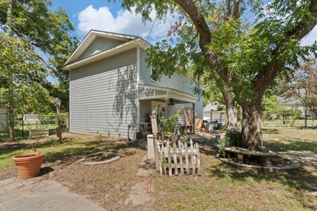 125-Year-Old Victorian Gem for Sale in Hubbard Texas - image 37