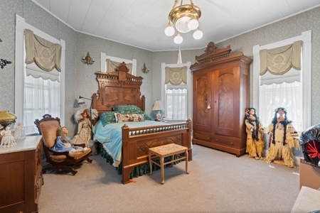 125-Year-Old Victorian Gem for Sale in Hubbard Texas - image 25