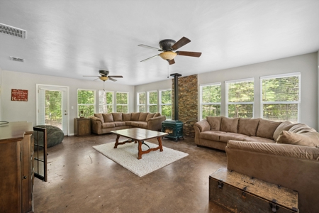 East Texas Wood County Quitman 50 Acres 2 Homes Abundant Wildlife - image 39