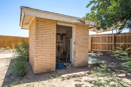 Spacious Home with Shop and Acreage for Sale in Mesilla Park, NM - image 32