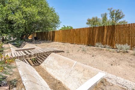Spacious Home with Shop and Acreage for Sale in Mesilla Park, NM - image 35