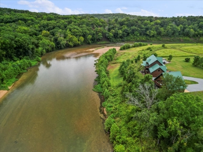 Private Riverfront Property on North Fork of White River Missouri - image 4