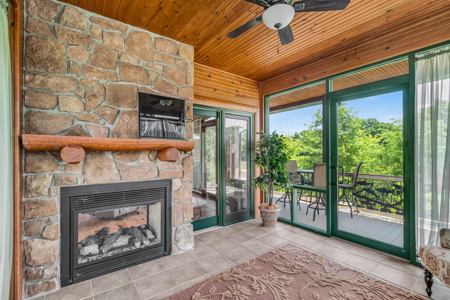 Private Riverfront Property on North Fork of White River Missouri - image 19