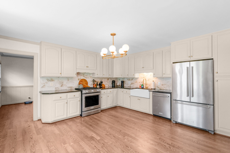 SC Colonial Revival Estate With Acreage - image 39