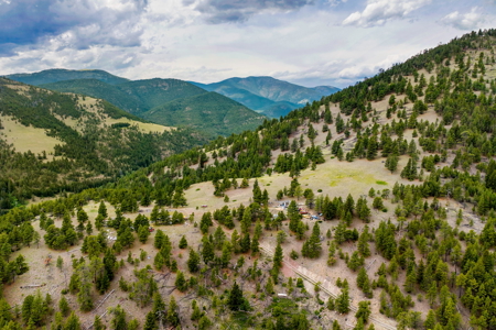 Hunting and Fishing Property in Central Montana - image 9