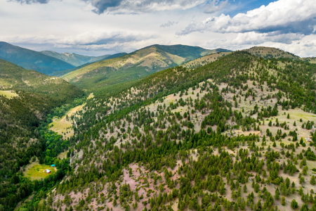 Hunting and Fishing Property in Central Montana - image 5