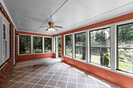Cheraw Brick Ranch on 1.8 Acres Near State Park - image 9