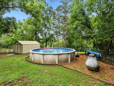 Charming 2-Bedroom Home on .55 Acres In-Town Lot! - image 7