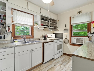 Charming 2-Bedroom Home on .55 Acres In-Town Lot! - image 15