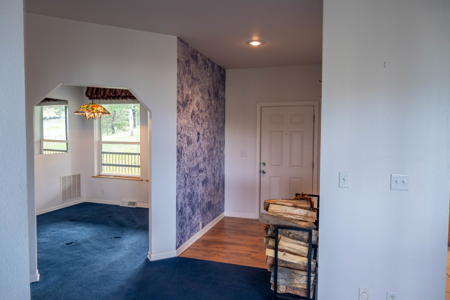 Large Mountain Home for Sale in Westcliffe, Colorado - image 3