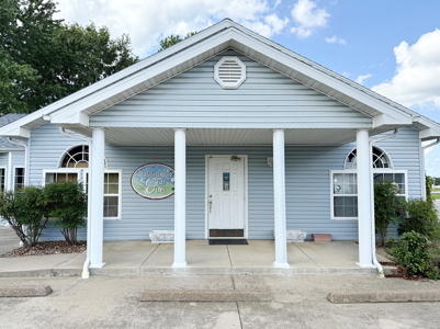 Commercial Building for Sale in El Dorado Springs, MO - image 4