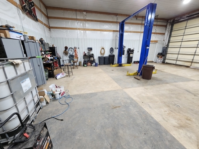 Versatile Country Storage with Rental Income Opportunity – Waupac - image 7