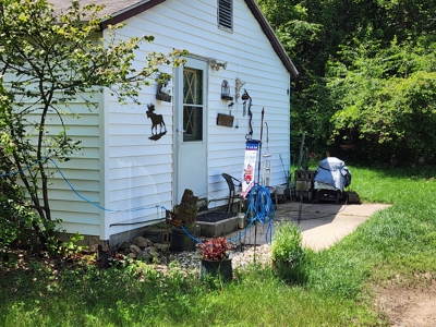 Versatile Country Storage with Rental Income Opportunity – Waupac - image 11