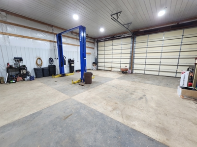 Versatile Country Storage with Rental Income Opportunity – Waupac - image 6