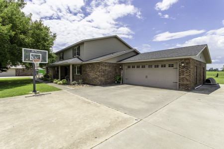 Home For Sale in Walnut Ridge, AR - image 3