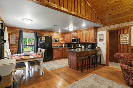 Little Red River Riverfront Cabin For Sale near Pangburn, AR - image 24
