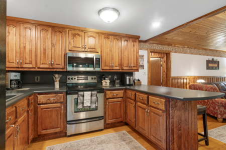 Little Red River Riverfront Cabin For Sale near Pangburn, AR - image 27