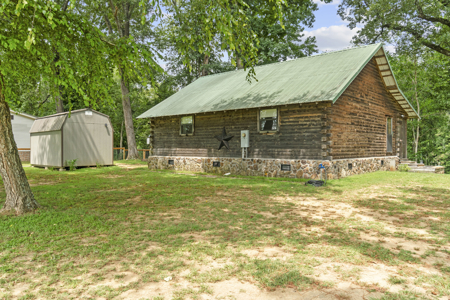 Little Red River Riverfront Cabin For Sale near Pangburn, AR - image 13