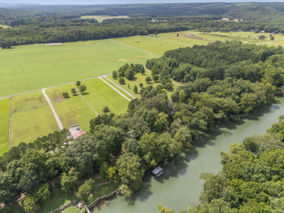 Little Red River Riverfront Cabin For Sale near Pangburn, AR - image 9