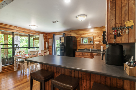 Little Red River Riverfront Cabin For Sale near Pangburn, AR - image 23