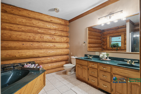 Stunning Log Home on 9.62+/- Acres For Sale in Judsonia, AR - image 21