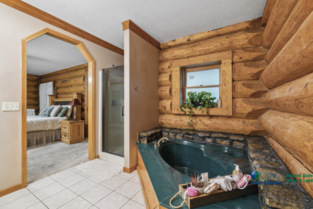 Stunning Log Home on 9.62+/- Acres For Sale in Judsonia, AR - image 22