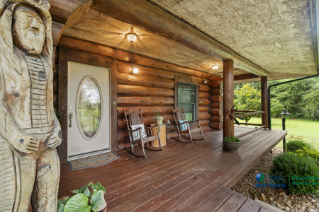 Stunning Log Home on 9.62+/- Acres For Sale in Judsonia, AR - image 10