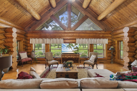 Stunning Log Home on 9.62+/- Acres For Sale in Judsonia, AR - image 6
