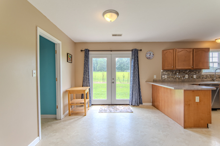 Well-Maintained Home for Sale in Newbern, TN - No City Taxes - image 15